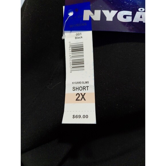 Peter Nygard Slims 2X (20W-22W)Rhinestones Accent Black Stretch Capri Pull On - Picture 7 of 9